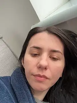 Oliviya smiley  online show from 2, 3, 2026