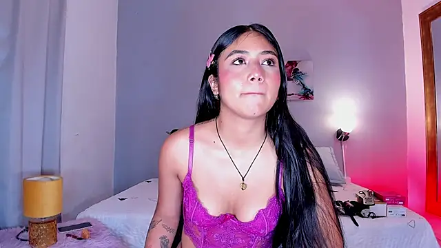 KimTaylorW online show from 18, 4, 2026