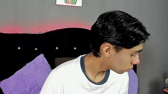 Snapshot of Eros_Lux chatting on 29, 4, 2026 Eros Lux online show from 29, 4, 2026