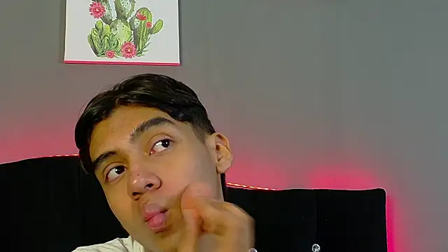 Snapshot of Eros_Lux chatting on 29, 5, 2026 Eros Lux online show from 29, 5, 2026