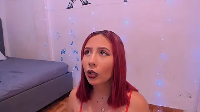 Snapshot of violeta_blaze1 chatting on 21, 4, 2026 violeta blaze1 online show from 21, 4, 2026