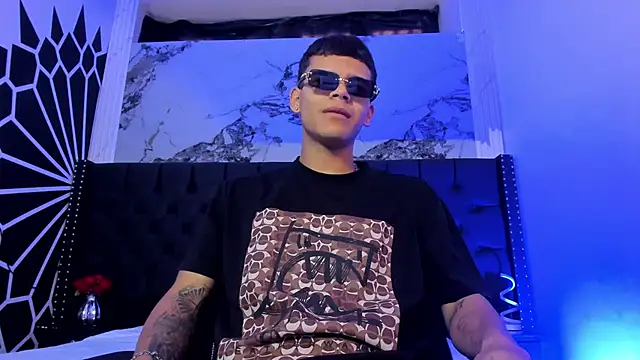 DylanRoyce  online show from 12, 3, 2026