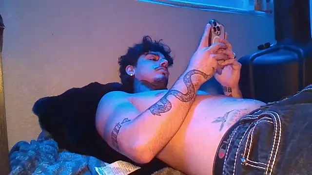 Snapshot of SNAKEARM chatting on 24, 2, 2026 SNAKEARM online show from 24, 2, 2026