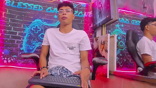 Snapshot of alex_blasze chatting on 27, 2, 2026 alex blasze online show from 27, 2, 2026