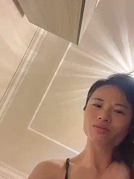 Snapshot of Mia-lp chatting on 3, 3, 2026 Mia-lp online show from 3, 3, 2026