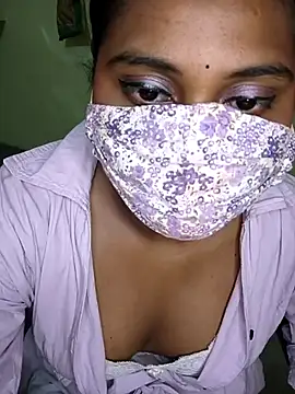 Snapshot of MISS_MADHURIBABY chatting on 26, 4, 2026 MISS MADHURIBABY online show from 26, 4, 2026
