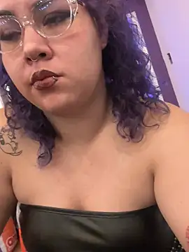 Snapshot of lilith_velvet_ chatting on 14, 5, 2026 lilith velvet online show from 14, 5, 2026