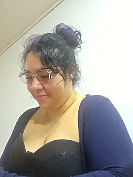 Snapshot of lilith_velvet_ chatting on 28, 5, 2026 lilith velvet online show from 28, 5, 2026