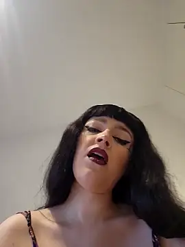 Mommynatrix online show from 28, 4, 2026