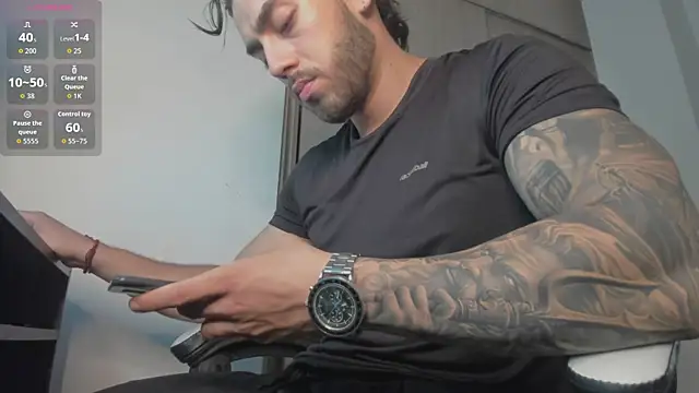 Snapshot of Axel__Blaze chatting on 3, 6, 2026 Axel Blaze online show from 3, 6, 2026