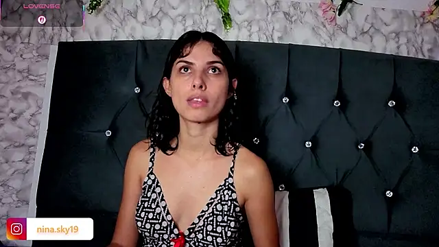 cutninasky online show from 10, 3, 2026