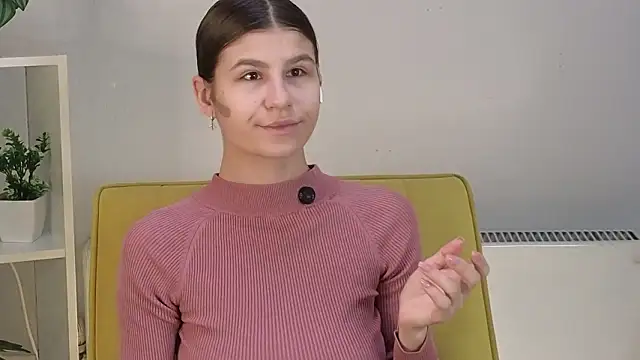 Snapshot of AnastaciaHazekamp chatting on 27, 2, 2026 AnastaciaHazekamp online show from 27, 2, 2026