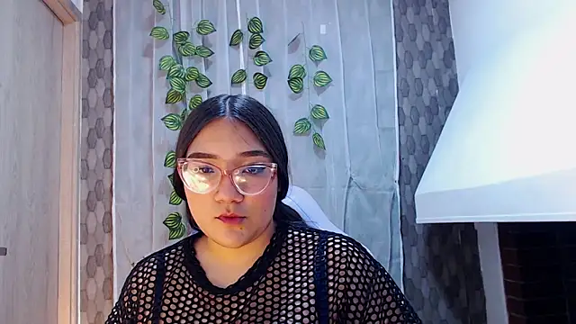 anyela donecm online show from 8, 4, 2026