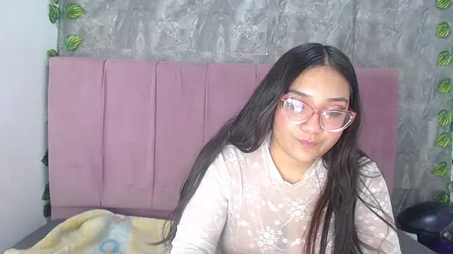 anyela donecm online show from 25, 5, 2026