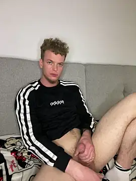 Snapshot of Dencchikk22 chatting on 16, 5, 2026 Dencchikk22 online show from 16, 5, 2026