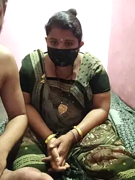 Snapshot of gujjuhotcouple chatting on 19, 4, 2026 gujjuhotcouple online show from 19, 4, 2026
