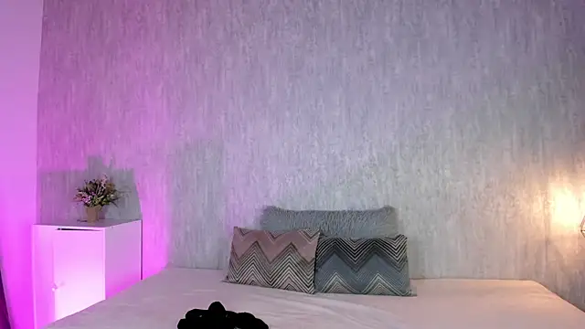 Lore evans online show from 28, 3, 2026