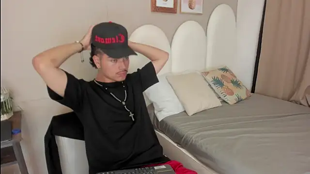 Snapshot of Jason_23__ chatting on 7, 4, 2026 Jason 23 online show from 7, 4, 2026