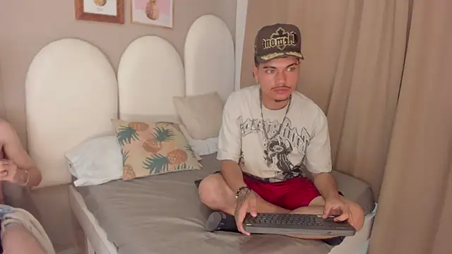 Snapshot of Jason_23__ chatting on 9, 4, 2026 Jason 23 online show from 9, 4, 2026