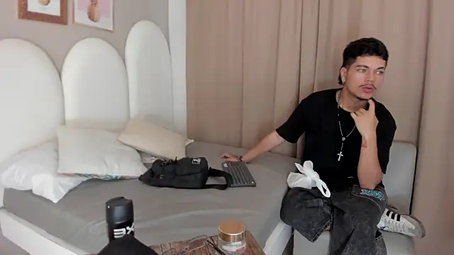 Snapshot of Jason_23__ chatting on 12, 4, 2026 Jason 23 online show from 12, 4, 2026