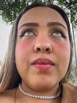 Moon Velvet  online show from 1, 3, 2026