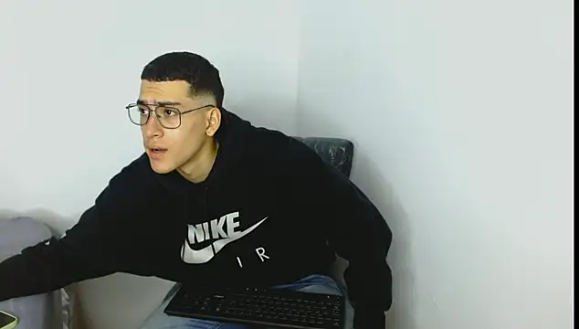 oliver   saint online show from 12, 3, 2026