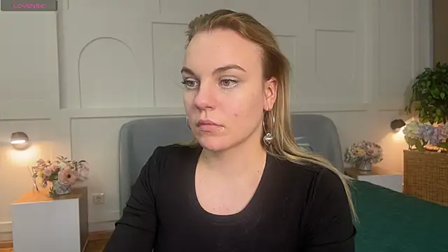 Glow Margo online show from 21, 3, 2026