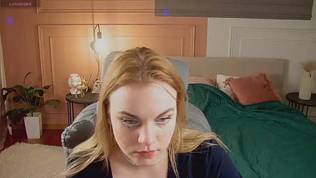 Glow Margo online show from 3, 4, 2026