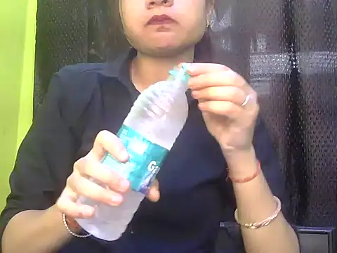 Aani 0 online show from 4, 4, 2026