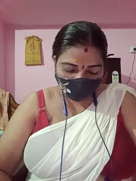 Snapshot of tamil_lathikaaa chatting on 29, 4, 2026 tamil lathikaaa online show from 29, 4, 2026
