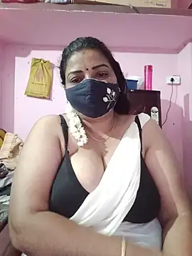 Snapshot of tamil_lathikaaa chatting on 18, 5, 2026 tamil lathikaaa online show from 18, 5, 2026