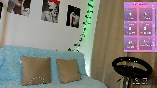 Snapshot of Rebeca_Marchetti chatting on 11, 5, 2026 Rebeca Marchetti online show from 11, 5, 2026