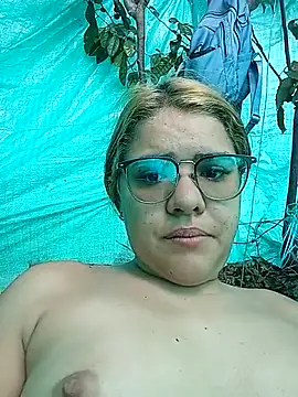 Snapshot of single_kitten chatting on 13, 4, 2026 single kitten online show from 13, 4, 2026