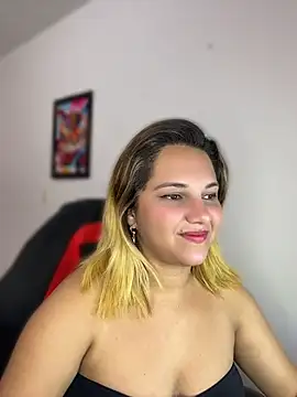 Snapshot of aurora_bela chatting on 8, 7, 2026 aurora bela online show from 8, 7, 2026