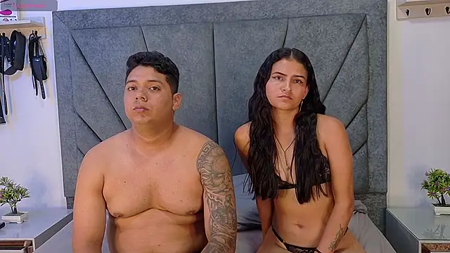 SweetAndSavage OS online show from 5, 3, 2026