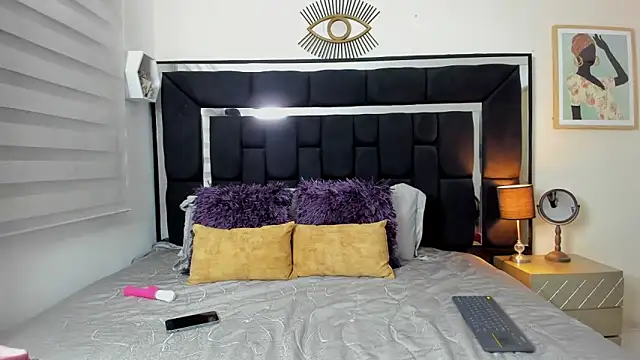 Snapshot of Tiana_moon chatting on 26, 4, 2026 Tiana moon online show from 26, 4, 2026