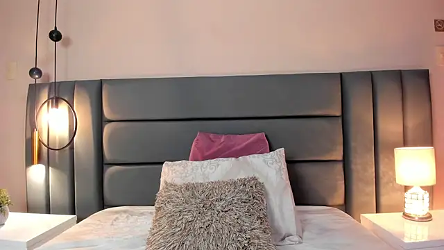 Snapshot of AitanaSantoss chatting on 27, 2, 2026 AitanaSantoss online show from 27, 2, 2026