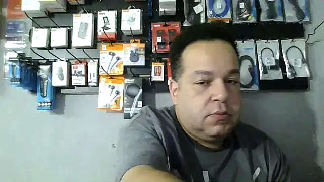 Snapshot of UrsoBissexualPauGrosso chatting on 28, 4, 2026 UrsoBissexualPauGrosso online show from 28, 4, 2026