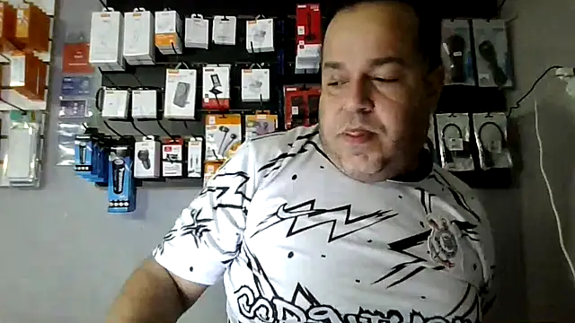 Snapshot of UrsoBissexualPauGrosso chatting on 3, 5, 2026 UrsoBissexualPauGrosso online show from 3, 5, 2026