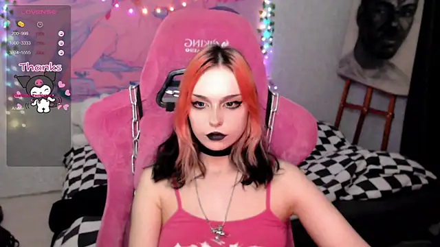 Snapshot of NoirVex chatting on 7, 5, 2026 NoirVex online show from 7, 5, 2026