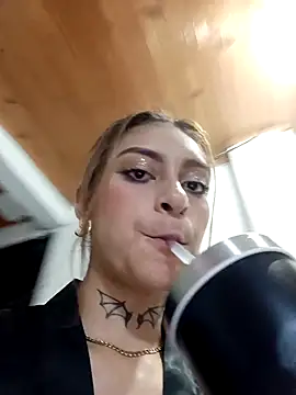 Snapshot of agathamoont chatting on 27, 2, 2026 agathamoont online show from 27, 2, 2026