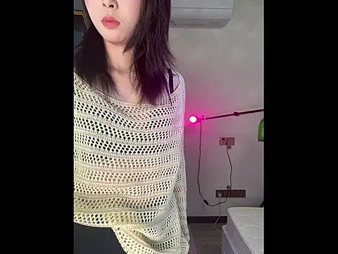 Snapshot of Y--F--LOVE chatting on 9, 3, 2026 Y--F--LOVE online show from 9, 3, 2026