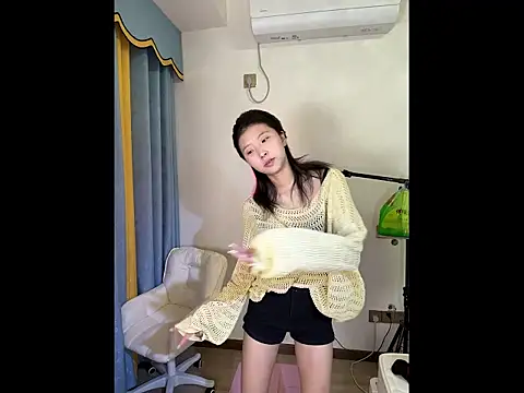 Snapshot of Y--F--LOVE chatting on 13, 3, 2026 Y--F--LOVE online show from 13, 3, 2026