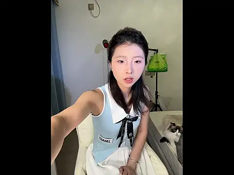 Snapshot of Y--F--LOVE chatting on 22, 3, 2026 Y--F--LOVE online show from 22, 3, 2026