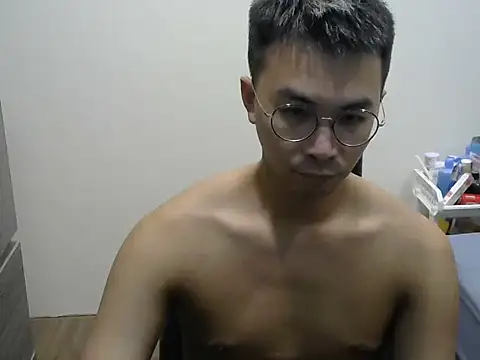 Snapshot of silverwolfwoof chatting on 24, 5, 2026 silverwolfwoof online show from 24, 5, 2026