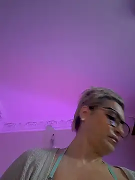 Snapshot of LunaBlaise chatting on 17, 4, 2026 LunaBlaise online show from 17, 4, 2026
