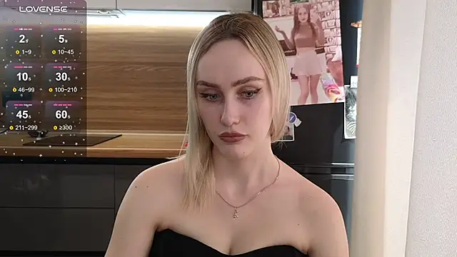 Snapshot of Bella_Villen chatting on 10, 7, 2026 Bella Villen online show from 10, 7, 2026