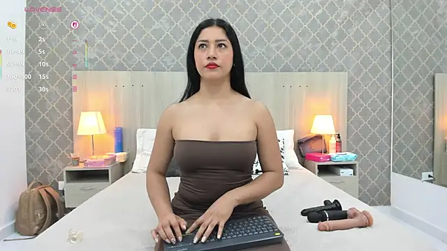 Snapshot of martina_ayala chatting on 16, 5, 2026 martina ayala online show from 16, 5, 2026