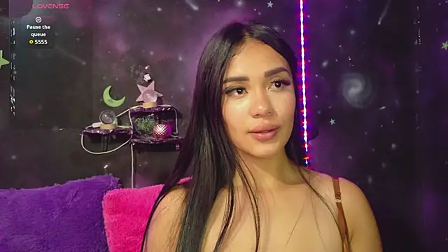 ValentinaRojass  online show from 14, 5, 2026