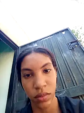 Snapshot of ginevere_20 chatting on 16, 4, 2026 ginevere 20 online show from 16, 4, 2026